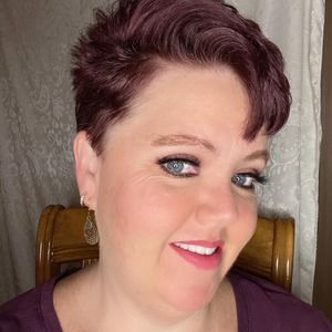 Meet your Posher, Michele